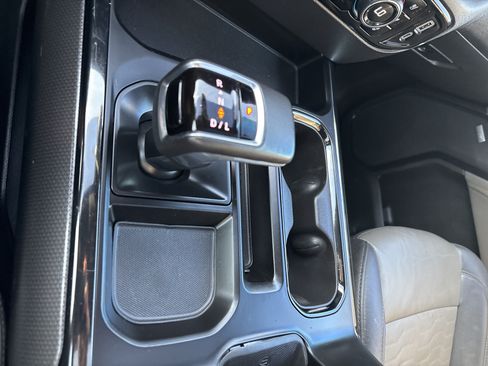 Used 2022 Chevrolet Silverado 1500 ZR2 w/ Technology Package AWD/4WD image 30