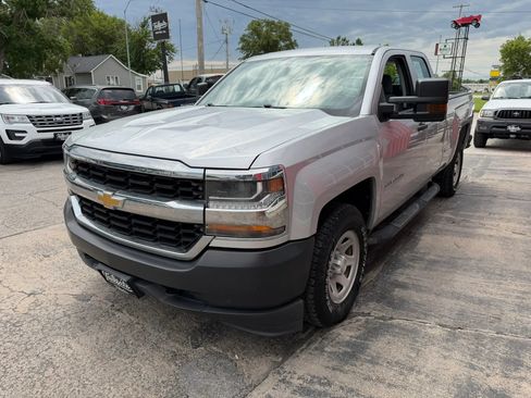 Used 2017 Chevrolet Silverado 1500 W/T AWD/4WD image 4