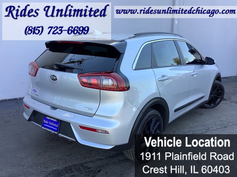 Used 2019 Kia Niro S Touring FWD image 5