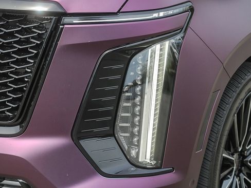 Used 2025 Cadillac Escalade ESV Sport Platinum AWD/4WD image 8