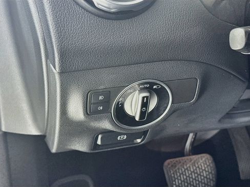 Certified 2020 Mercedes-Benz GLA 250 image 11