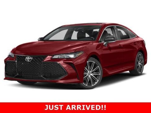 Certified 2019 Toyota Avalon Limited w/ Advanced Safety Package FWD image 1