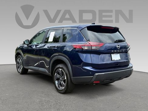 Used 2024 Nissan Rogue SV FWD image 24