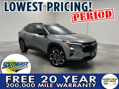 Used 2024 Chevrolet Trax RS w/ Sunroof Package