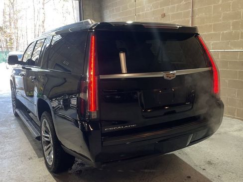 Used 2017 Cadillac Escalade ESV Platinum image 4