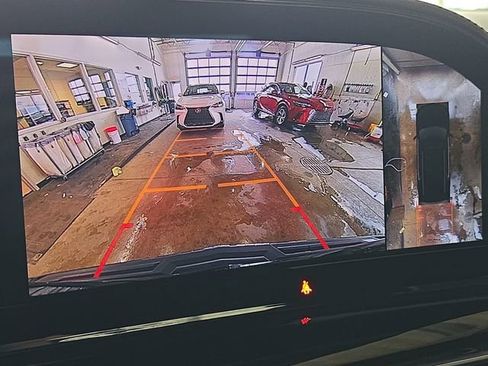 Certified 2023 Cadillac Escalade Sport w/ LPO, ONYX Package image 26