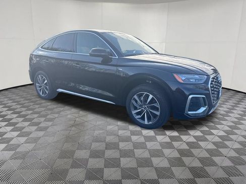 Used 2023 Audi Q5 2.0T Premium w/ Convenience Package AWD/4WD image 3