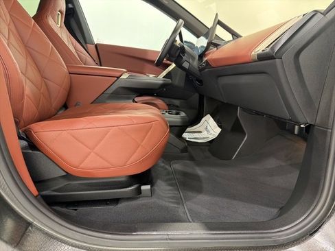 Used 2026 BMW iX xDrive45 image 19