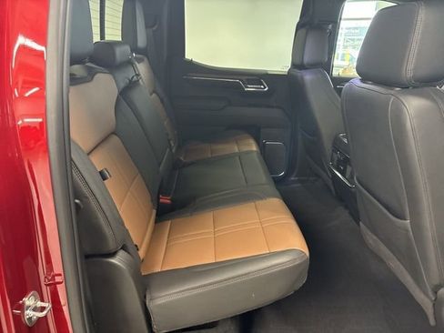 Used 2024 Chevrolet Silverado 1500 High Country w/ High Country Premium Package image 32
