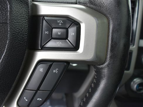 Used 2019 Ford F150 Lariat w/ Equipment Group 502A Luxury AWD/4WD image 16
