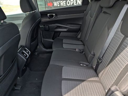 New 2026 Kia Sorento LX FWD image 24