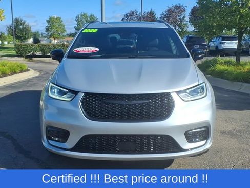 Used 2026 Chrysler Pacifica Limited w/ S Appearance Package AWD/4WD image 2