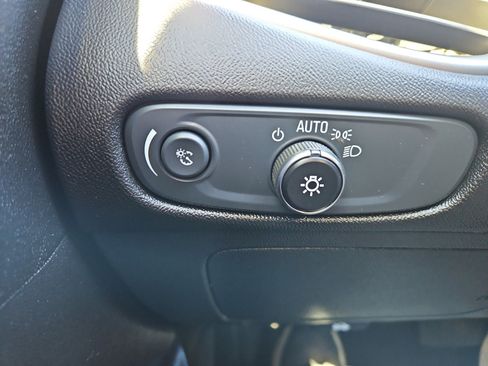 Used 2025 Chevrolet Malibu LT FWD image 15
