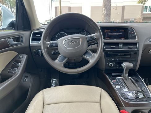 Used 2017 Audi Q5 2.0T Premium image 28