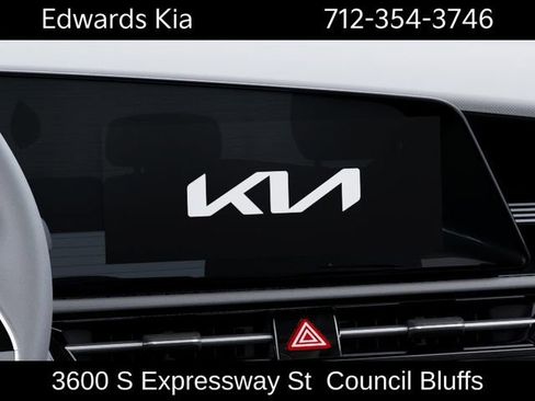 New 2026 Kia Niro EX FWD image 22