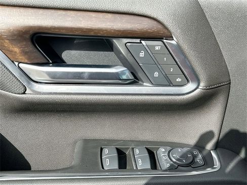 New 2025 Chevrolet Silverado 3500 High Country w/ Technology Package image 24