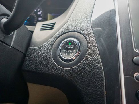 Used 2017 Ford Explorer Limited image 27