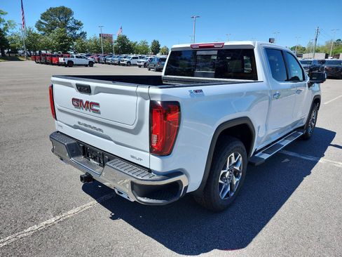 New 2026 GMC Sierra 1500 SLT w/ SLT Premium Plus Package AWD/4WD image 3