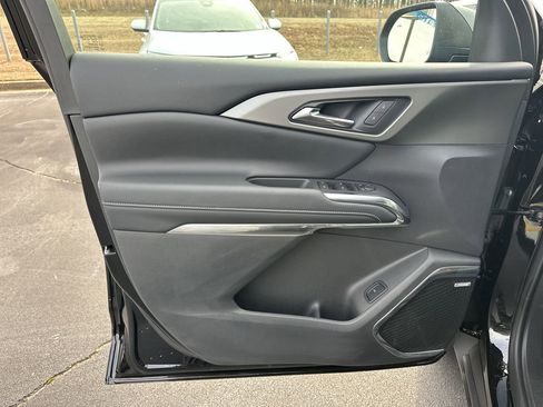 New 2025 Chevrolet Traverse LT w/ Enhanced Driving Package image 22