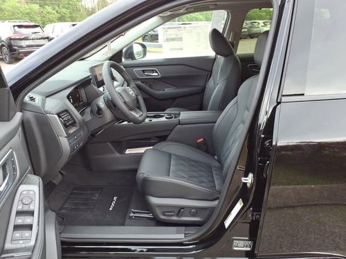 New 2026 Nissan Rogue Platinum AWD/4WD image 6