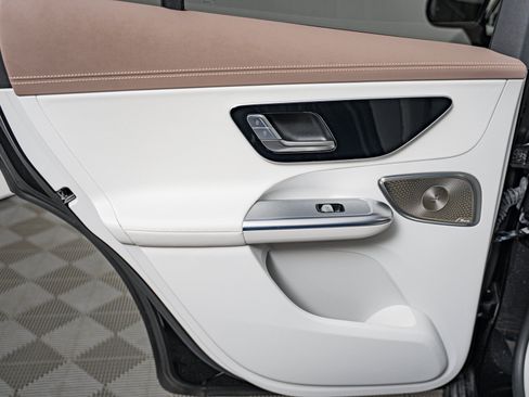 Certified 2023 Mercedes-Benz EQE 500 4MATIC SUV image 25