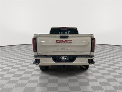 New 2026 GMC Sierra 2500 AT4 w/ AT4 Premium Plus Package image 9