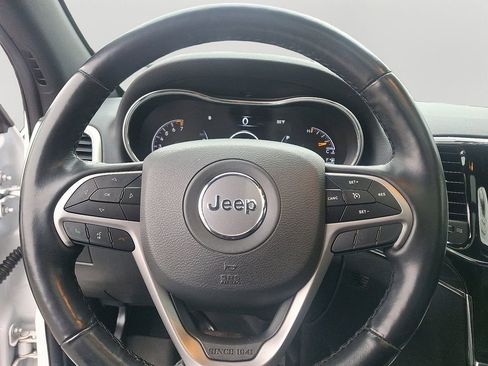 Used 2021 Jeep Grand Cherokee Limited w/ Luxury Group II image 22