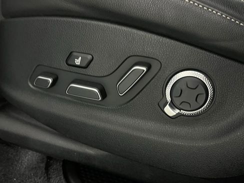 Used 2023 Genesis GV80 2.5T w/ Prestige Package image 25