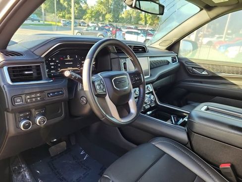 Used 2023 GMC Yukon Denali AWD/4WD image 19