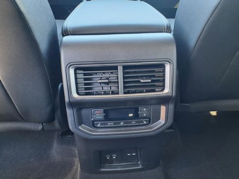 New 2026 Volkswagen Atlas SEL AWD/4WD image 11