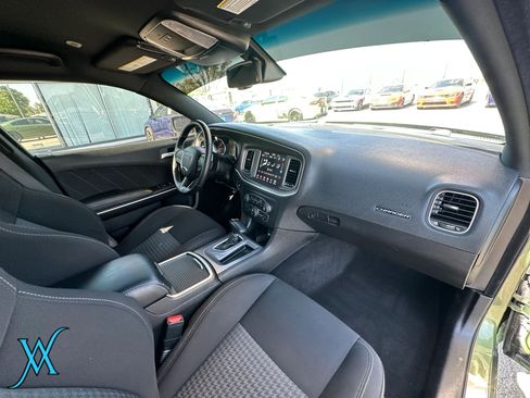 Used 2022 Dodge Charger R/T w/ Cold Weather Package RWD image 19