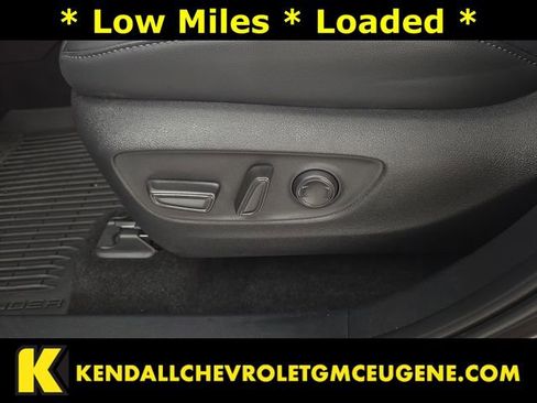 Used 2025 Toyota Highlander XSE image 18