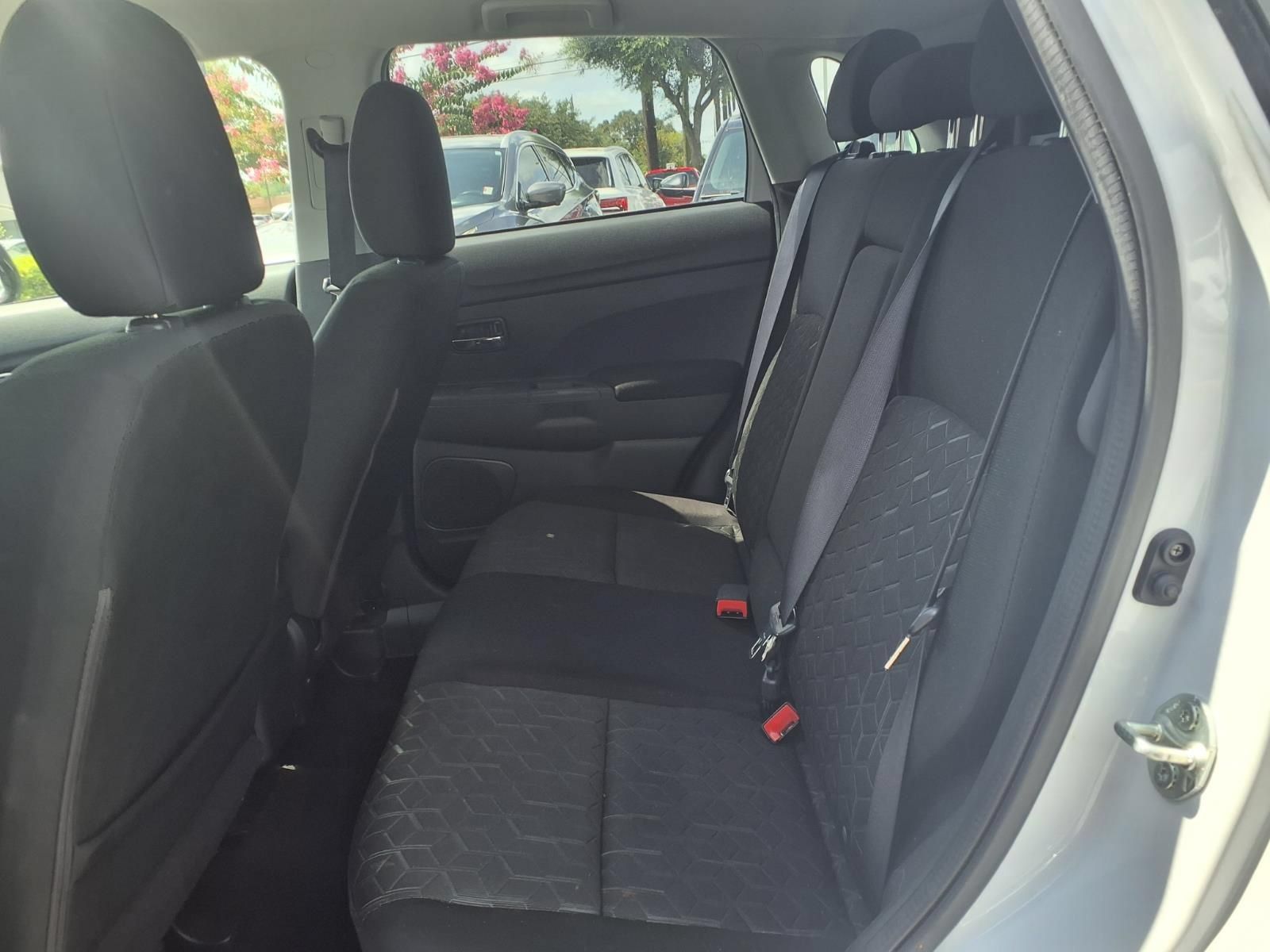 Used 2024 Mitsubishi Outlander Sport SE AWD/4WD image 18