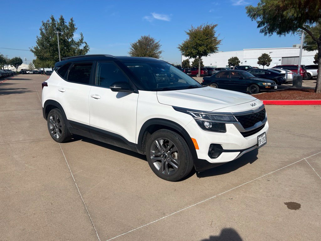 Used 2023 Kia Seltos S FWD image 7