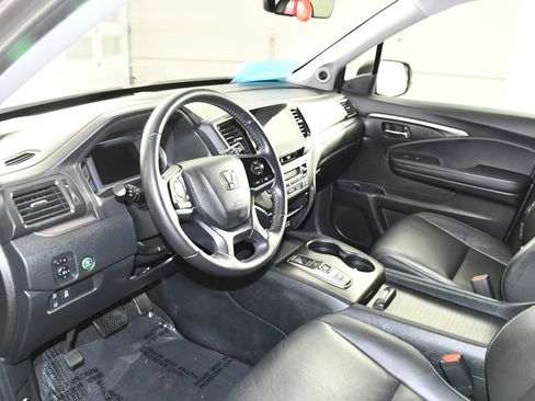 Used 2022 Honda Pilot Special Edition image 2