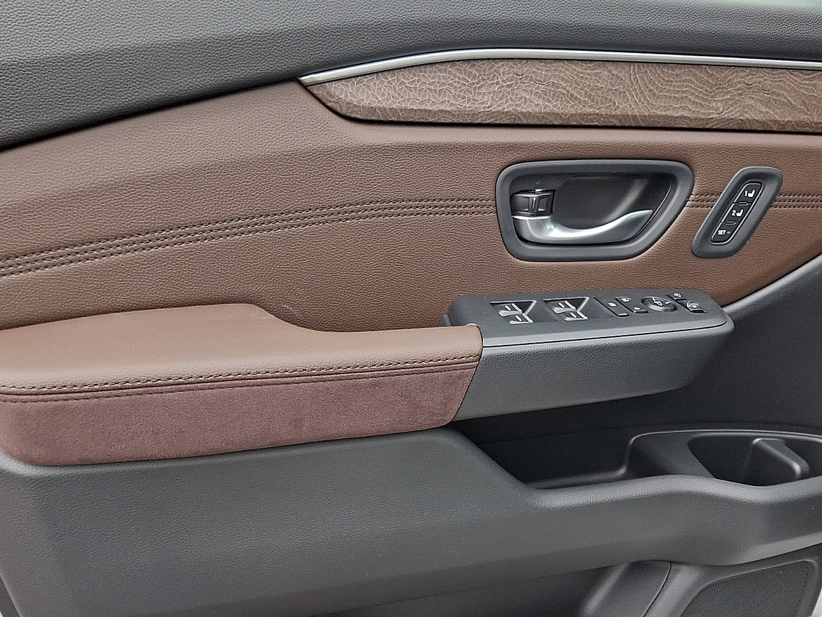 New 2026 Honda Pilot Elite image 17