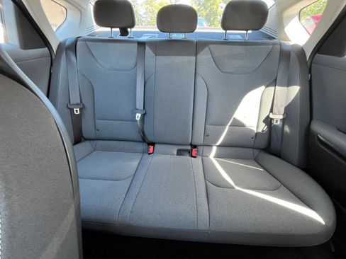Used 2025 Kia K4 FWD image 39