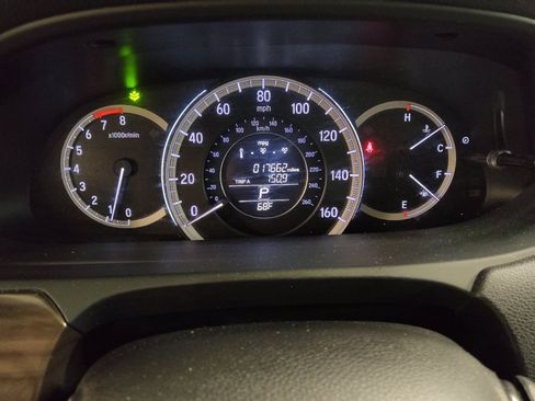 Used 2017 Honda Accord EX image 23