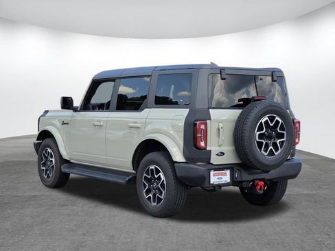 Used 2025 Ford Bronco Outer Banks AWD/4WD image 6