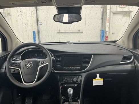 Used 2022 Buick Encore Preferred w/ Safety Package image 10