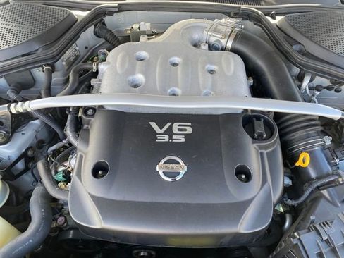 Used 2004 Nissan 350Z Touring w/ Aerodynamics Pkg image 12