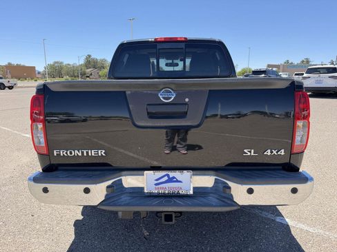 Used 2019 Nissan Frontier SL AWD/4WD image 4