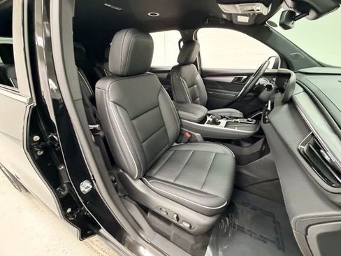 Certified 2025 Buick Enclave Preferred image 27