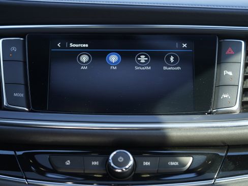 Used 2024 Buick Enclave Avenir w/ Avenir Technology Package image 28