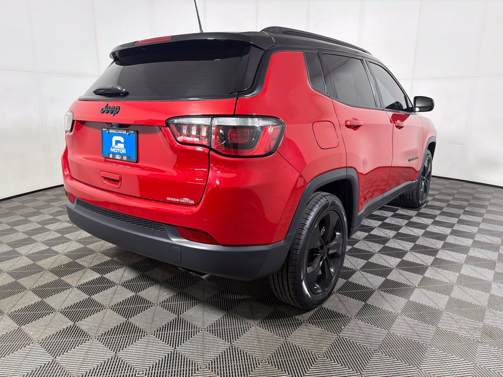 Used 2018 Jeep Compass Latitude w/ Popular Equipment Group FWD image 7