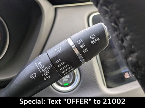 Used 2023 Cadillac XT4 Sport image 31