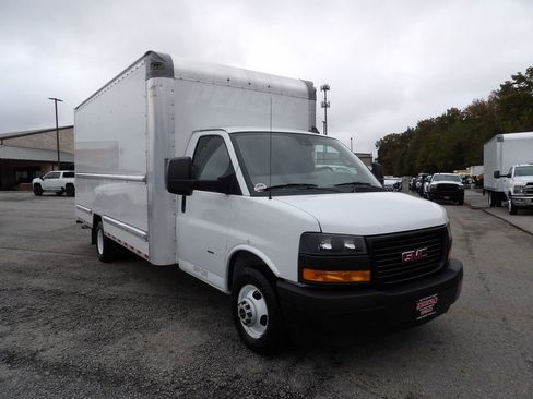 Used 2021 GMC Savana 3500 Extended w/ Power Convenience Package image 11