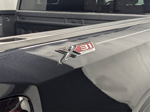 Used 2022 GMC Sierra 1500 Elevation image 5