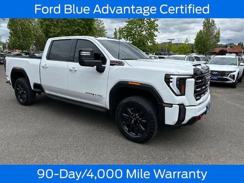 Used 2024 GMC Sierra 2500 AT4 w/ AT4 Premium Plus Package AWD/4WD image 10