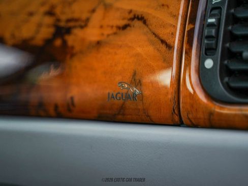 Used 2006 Jaguar XK8 Coupe image 42